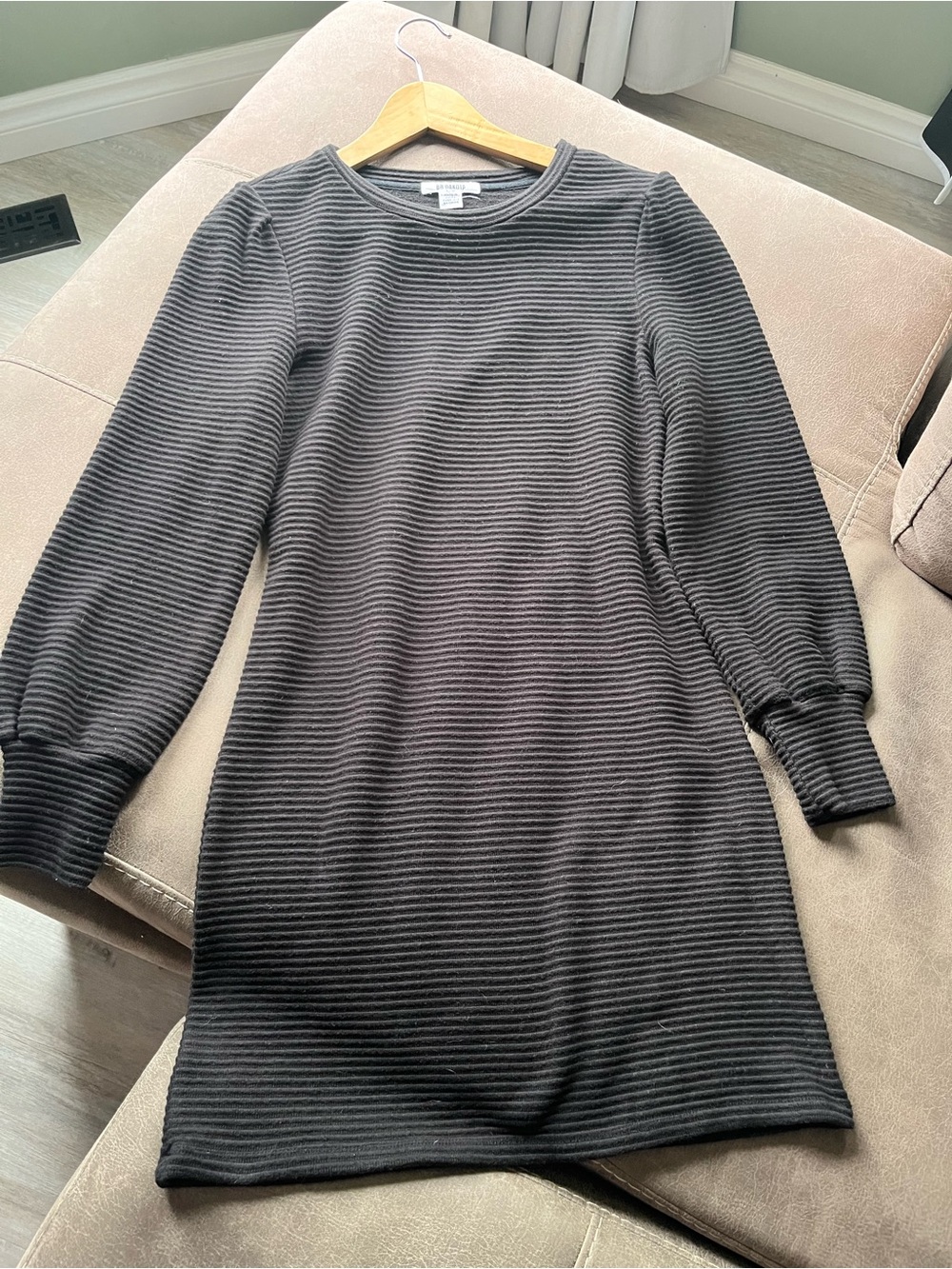 Black long sleeve ribbed dress